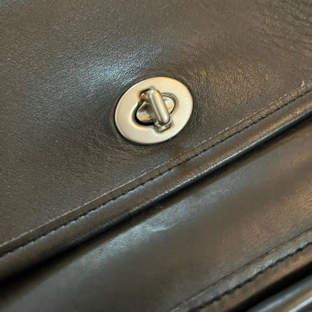 Vintage Coach | Rambler Legacy #9061 | Black Leather
Crossbody Bag - Picture 2 of 11